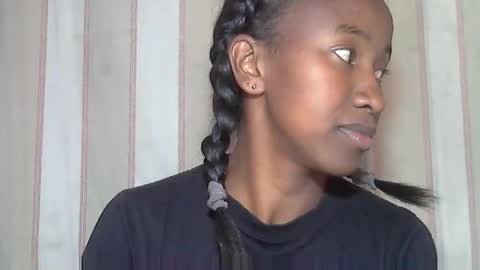 minouch211907 online show from December 14, 1:28 pm