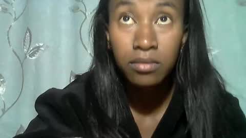 minouch211907 online show from February 15, 2:14 am