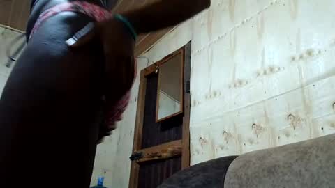 minty006 online show from May 6, 5:33 am