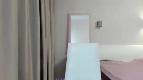 Mira online show from November 14, 8:20 pm