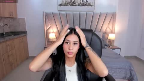 Snapshot of miranda_crawfor chatting on October 21, 11:58 am miranda_crawfor online show from October 21, 11:58 am
