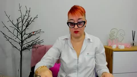 mirandagill online show from February 27, 9:43 am