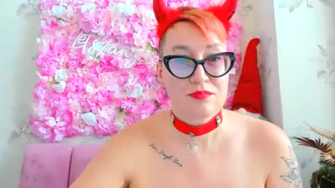 mirandagill online show from December 18, 9:58 am