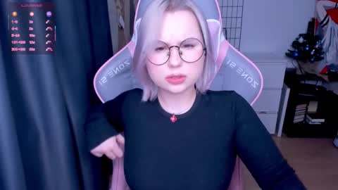 Kira online show from February 21, 6:19 pm