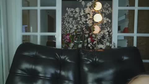 miss___angel online show from February 7, 11:03 am