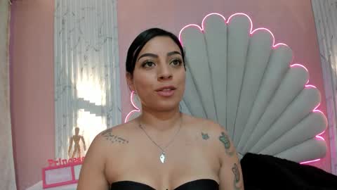 miss__star_ online show from March 20, 3:39 pm