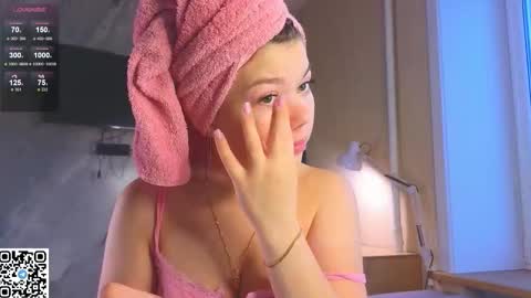 Sandy online show from November 15, 2:12 am