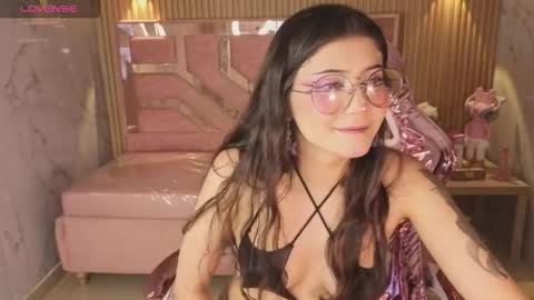 miss_devil_s online show from March 20, 3:22 am
