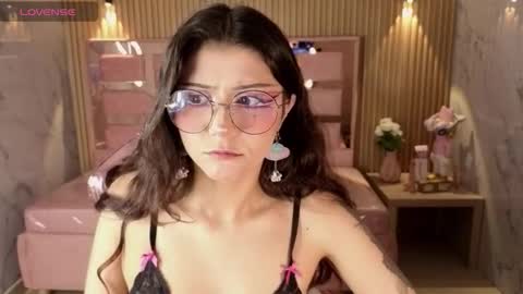 miss_devil_s online show from March 24, 3:01 am