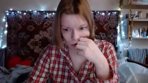 Elis online show from January 3, 11:57 am