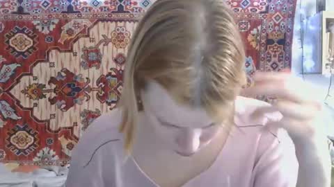 Elis online show from March 24, 11:04 am