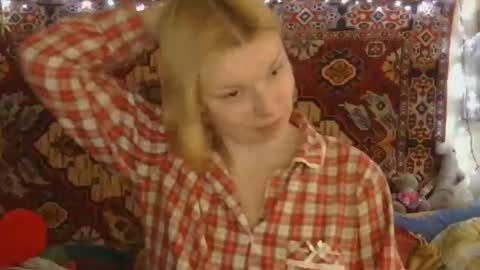 Elis online show from October 8, 11:47 am