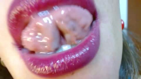 Miss Evoleth online show from March 4, 1:23 am