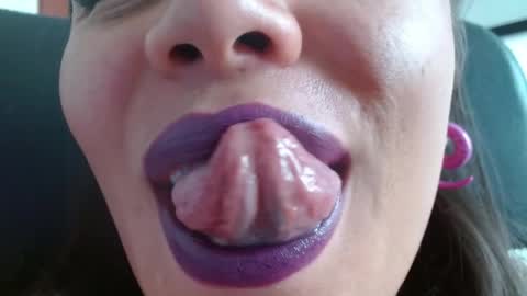 Miss Evoleth online show from June 5, 7:42 pm