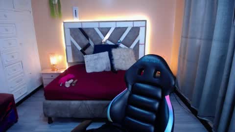 hanna online show from February 24, 12:14 pm