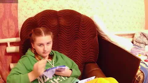 Miss Iriss online show from March 13, 6:53 pm