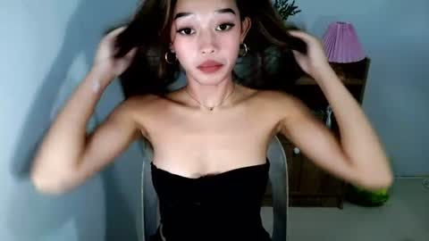 miss_j222 online show from July 21, 11:00 am