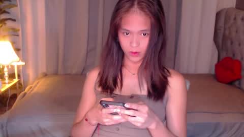 miss_jiji online show from May 15, 11:24 am