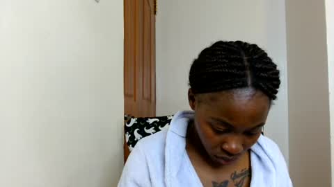 Miss Kiarrafit online show from June 24, 7:02 pm