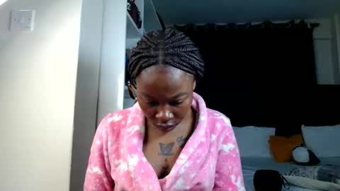Miss Kiarrafit online show from June 9, 5:40 am