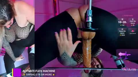  Miss Pawi online show from June 1, 9:05 pm