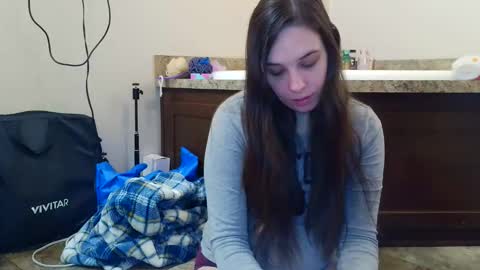 Bella online show from February 24, 4:49 pm