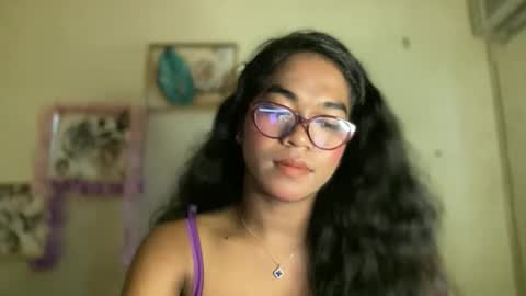 miss_veron_xoxo online show from February 19, 8:14 am