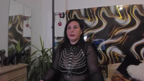 Snapshot of missaidadevine chatting on October 2, 7:41 pm Miss Aida Devine online show from October 2, 7:41 pm