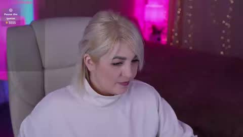 missalisaa online show from March 10, 2:48 pm