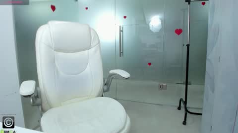 Miss Domina online show from January 19, 3:57 am