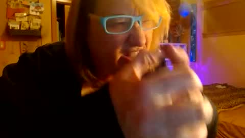 MissKittyFox online show from April 30, 4:50 am