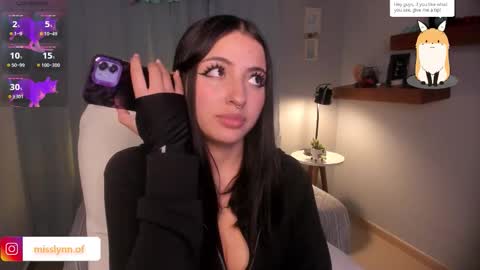 i am lyn online show from March 19, 5:12 am