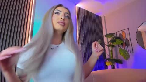 Miss Obsidian online show from March 7, 9:22 pm