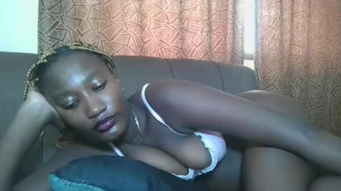 pretty gal online show from March 15, 9:00 am