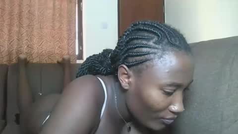 pretty gal online show from April 15, 6:03 am