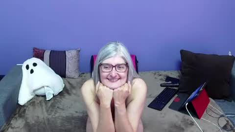Miss Spooky Silverstacker online show from May 16, 12:02 am