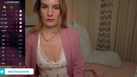 Snapshot of misstheacamille chatting on February 19, 4:55 am MissThea online show from February 19, 4:55 am
