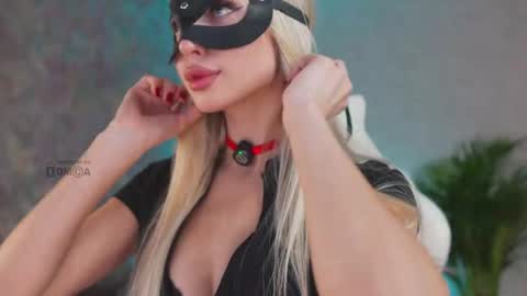 Eva online show from October 17, 3:15 pm