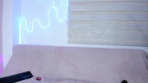 Pau OFmissweetpeach online show from January 17, 1:02 am