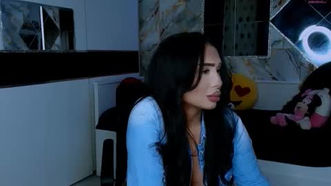 Snapshot of mistress_meryem chatting on October 28, 10:58 pm mistress_meryem online show from October 28, 10:58 pm
