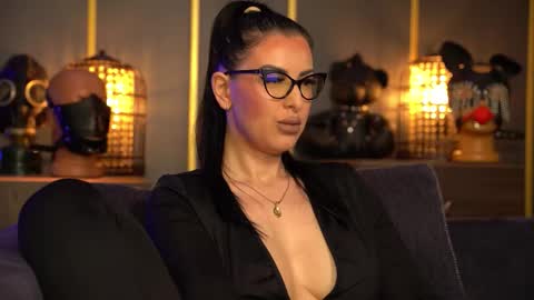 Mistress Kelly online show from March 21, 8:58 pm