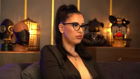 Mistress Kelly online show from February 19, 11:25 pm