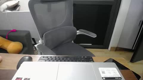 Misumiko96 online show from December 2, 1:29 am