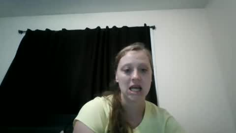 Snapshot of miztrezk chatting on September 23, 12:09 am miztrezk online show from September 23, 12:09 am