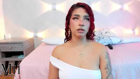 mizzhell_ online show from September 30, 12:55 pm