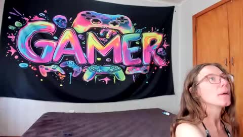 MizzKittay online show from January 21, 8:11 pm