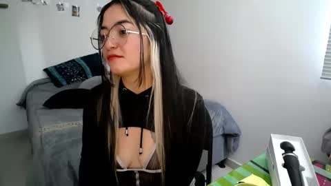 Sam online show from November 11, 12:24 pm