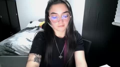 Sam online show from February 5, 1:41 am