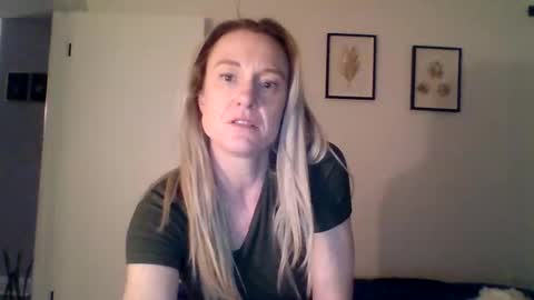 mockingbirds91 online show from April 1, 4:13 am