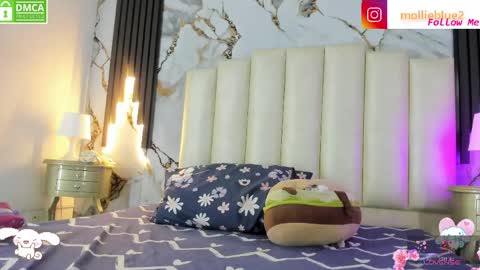 Hey Guys  Im Mollie online show from May 31, 12:44 pm
